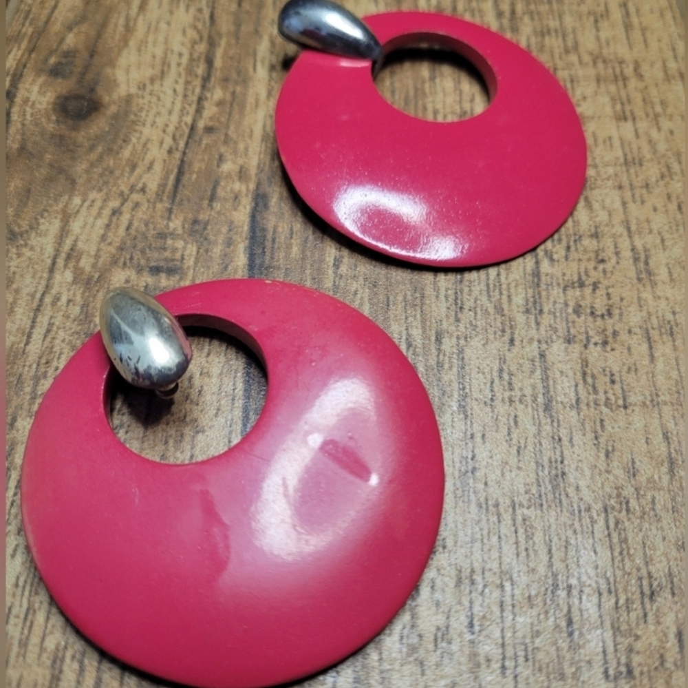 vintage 80s red hoop and chrome pair of earrings